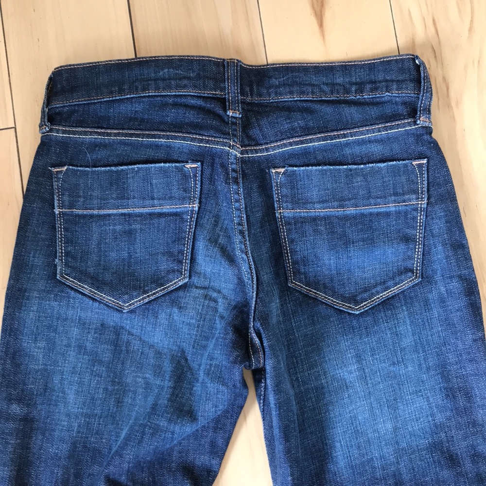 Blue Jeans - Picture 3 of 3